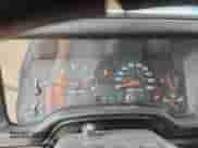 2003 Jeep Wrangler X z VIN 1J4FA39S33P356428, wystawiony jako Copart lot #70285135 z przebiegiem 147 788 mil mil oraz Szkoda całkowita • Salvage title. Historia ofert i sprzedaży dostępna na DreamBid. Obrazek 9.