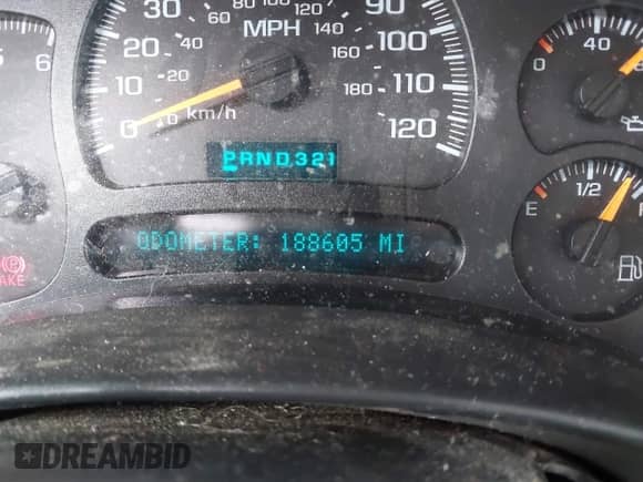 2005 Chevrolet Tahoe LS with VIN 1GNEC13T95J112121, listed as a IAAI auction lot 41426185 with 188,605 mi miles and . Bid and sale history available at DreamBid. Image 7.