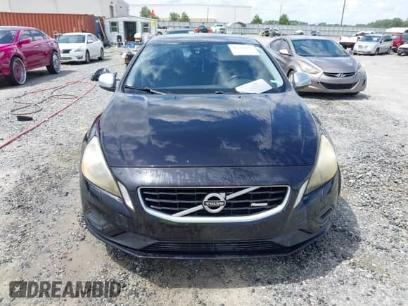 2012 Volvo S60 T6 с VIN YV1902FH5C2105927, выставлен на аукционе IAAI как лот 42721031 с пробегом 89 364 миль миль и . История ставок и продаж доступна на DreamBid. Изображение 12.
