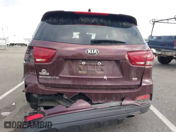 2019 Kia Sorento LX z VIN 5XYPGDA32KG452166, wystawiony jako IAAI lot #41197479 z przebiegiem 85 425 mil mil oraz . Historia ofert i sprzedaży dostępna na DreamBid. Obrazek 16.