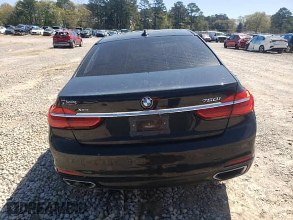 2018 BMW 7 Series ALPINA B7 xDrive с VIN WBA7F2C56JB238700, выставлен на аукционе Copart как лот 50377535 с пробегом Не указан миль и Списание • Salvage title. История ставок и продаж доступна на DreamBid. Изображение 6.