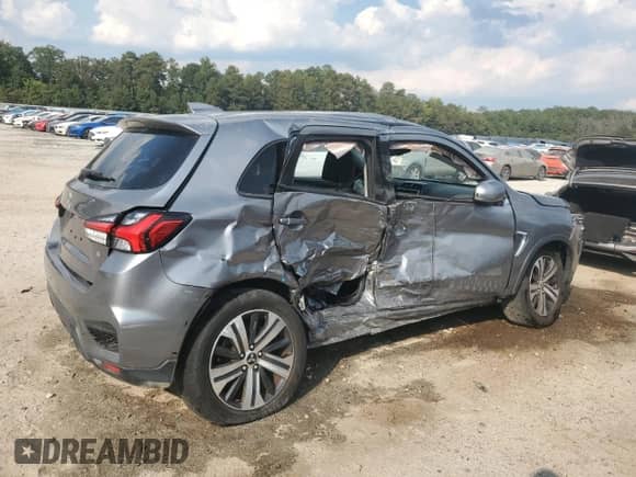 2021 Mitsubishi Outlander SE with VIN JA4APVAU1MU017901, listed as a Copart auction lot 80902765 with 107,562 mi miles and Clean title. Bid and sale history available at DreamBid. Image 3.