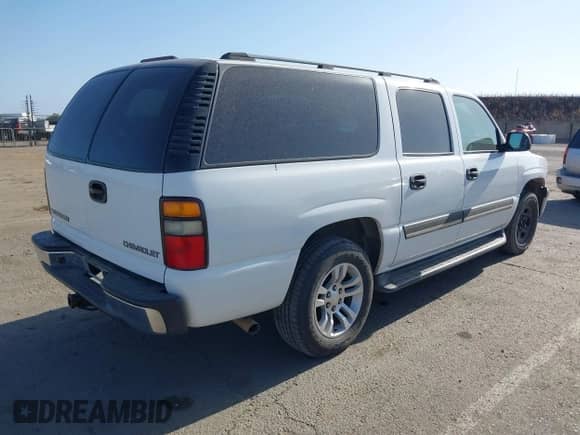 2004 Chevrolet Suburban LT with VIN 3GNEC16T14G276734, listed as a IAAI auction lot 42499947 with 175,787 mi miles and . Bid and sale history available at DreamBid. Image 4.