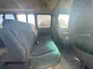 2002 Chevrolet Express с VIN 1GAHG39R921243538, выставлен на аукционе Copart как лот 78916214 с пробегом 512 936 миль миль и Чистый • Clean title. История ставок и продаж доступна на DreamBid. Изображение 6.