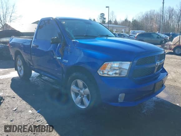 2014 Ram 1500 Express z VIN 3C6JR7AT8EG221836, wystawiony jako IAAI lot #41514614 z przebiegiem 100 214 mil mil oraz . Historia ofert i sprzedaży dostępna na DreamBid. Obrazek 1.