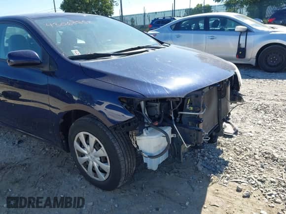 2011 Toyota Corolla S z VIN 2T1BU4EE9BC685665, wystawiony jako IAAI lot #43068552 z przebiegiem 179 681 mil mil oraz . Historia ofert i sprzedaży dostępna na DreamBid. Obrazek 17.