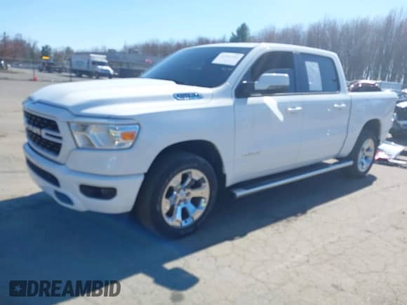 2024 Ram 1500 Big Horn z VIN 1C6SRFFT8RN107517, wystawiony jako IAAI lot #41881945 z przebiegiem 26 396 mil mil oraz . Historia ofert i sprzedaży dostępna na DreamBid. Obrazek 18.