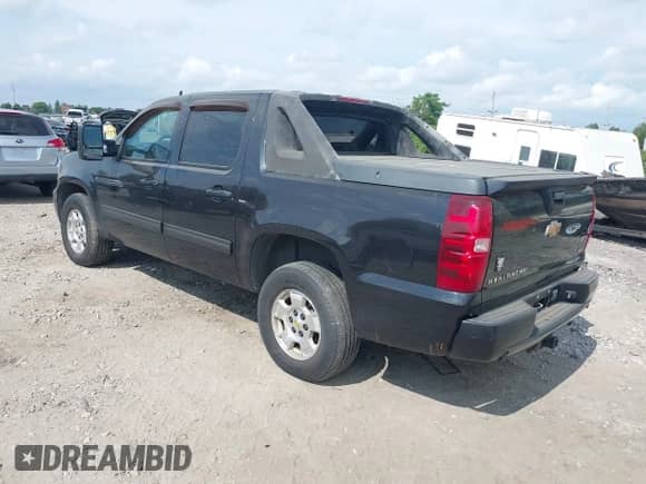 2010 Chevrolet Avalanche LS with VIN 3GNVKEE06AG120699, listed as a IAAI auction lot 42970063 with 174,015 mi miles and . Bid and sale history available at DreamBid. Image 3.