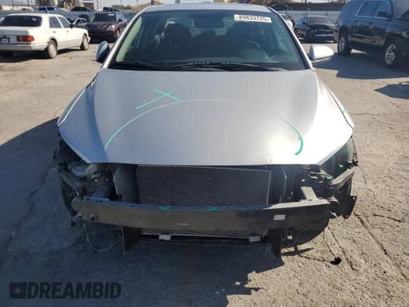 2017 Hyundai Elantra Limited z VIN KMHD84LF5HU252411, wystawiony jako Copart lot #89833725 z przebiegiem 92 691 mil mil oraz Szkoda całkowita • Salvage title. Historia ofert i sprzedaży dostępna na DreamBid. Obrazek 5.
