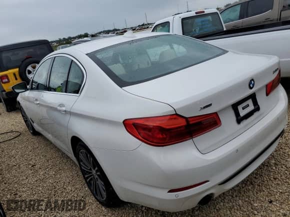 2020 BMW 5 Series с VIN WBAJB1C01LCE63543, выставлен на аукционе Copart как лот 67312782 с пробегом 16 121 миль миль и . История ставок и продаж доступна на DreamBid. Изображение 3.