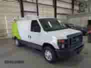 2011 Ford Econoline Cargo Commercial z VIN 1FTNE1EL7BDA52902, wystawiony jako IAAI lot #42736958 z przebiegiem 240 467 mil mil oraz . Historia ofert i sprzedaży dostępna na DreamBid. Obrazek 1.