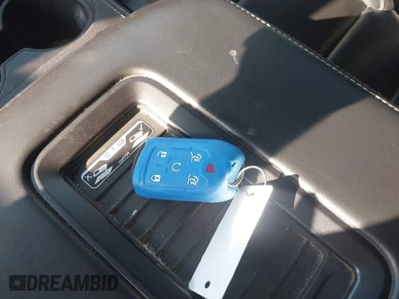 2016 Chevrolet Suburban LT с VIN 1GNSCHKC0GR398314, выставлен на аукционе IAAI как лот 42244415 с пробегом 204 649 миль миль и . История ставок и продаж доступна на DreamBid. Изображение 11.