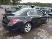 2008 Honda Accord EX z VIN 1HGCP367X8A013358, wystawiony jako IAAI lot #43430153 z przebiegiem 181 003 mil mil oraz . Historia ofert i sprzedaży dostępna na DreamBid. Obrazek 4.