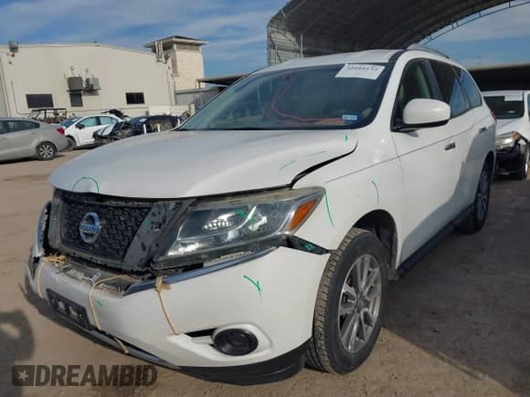 2013 Nissan Pathfinder Platinum with VIN 5N1AR2MNXDC657206, listed as a IAAI auction lot 41684135 with 135,501 mi miles and . Bid and sale history available at DreamBid. Image 6.