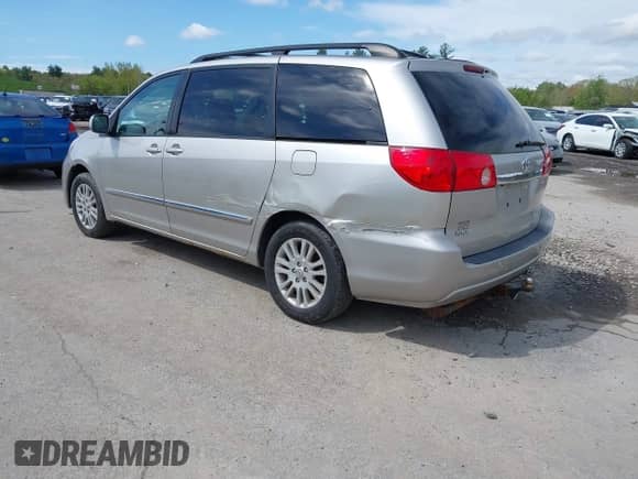2010 Toyota Sienna XLE с VIN 5TDDK4CCXAS031831, выставлен на аукционе IAAI как лот 42203641 с пробегом 168 384 миль миль и . История ставок и продаж доступна на DreamBid. Изображение 3.