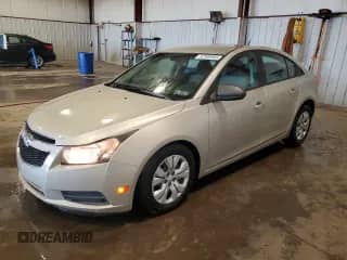2014 Chevrolet Cruze LS with VIN 1G1PA5SG9E7357834, listed as a Copart auction lot 87359995 with 58,164 mi miles and Salvage title. Bid and sale history available at DreamBid. Image 1.