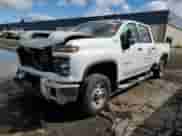 2024 Chevrolet Silverado 2500HD Work Truck с VIN 2GC4YLE75R1139768, выставлен на аукционе Copart как лот 57977715 с пробегом 38 606 миль миль и Списание • Salvage title. История ставок и продаж доступна на DreamBid. Изображение 1.