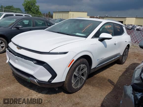 2025 Chevrolet Equinox EV LT2 z VIN 3GN7DNRP5SS199243, wystawiony jako IAAI lot #42595114 z przebiegiem 2 177 mil mil oraz . Historia ofert i sprzedaży dostępna na DreamBid. Obrazek 2.