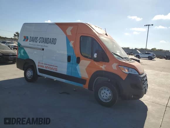 2023 Ram ProMaster Cargo z VIN 3C6LRVBG4PE587368, wystawiony jako Copart lot #77147044 z przebiegiem 5 655 mil mil oraz Szkoda całkowita • Salvage title. Historia ofert i sprzedaży dostępna na DreamBid. Obrazek 4.