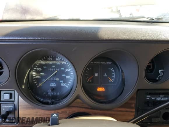 1997 Dodge Cargo z VIN 2B6HB21Y7VK545281, wystawiony jako Copart lot #77659584 z przebiegiem 156 178 mil mil oraz Czysty tytuł • Clean title. Historia ofert i sprzedaży dostępna na DreamBid. Obrazek 9.