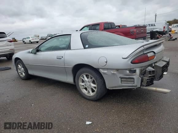 2002 Chevrolet Camaro с VIN 2G1FP22K322123091, выставлен на аукционе Copart как лот 89440345 с пробегом 130 075 миль миль и Чистый • Clean title. История ставок и продаж доступна на DreamBid. Изображение 2.