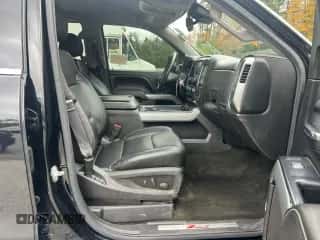 2015 Chevrolet Silverado 1500 LTZ z VIN 3GCUKSEC2FG455754, wystawiony jako Copart lot #91218185 z przebiegiem 240 652 mil mil oraz Czysty tytuł • Clean title. Historia ofert i sprzedaży dostępna na DreamBid. Obrazek 5.