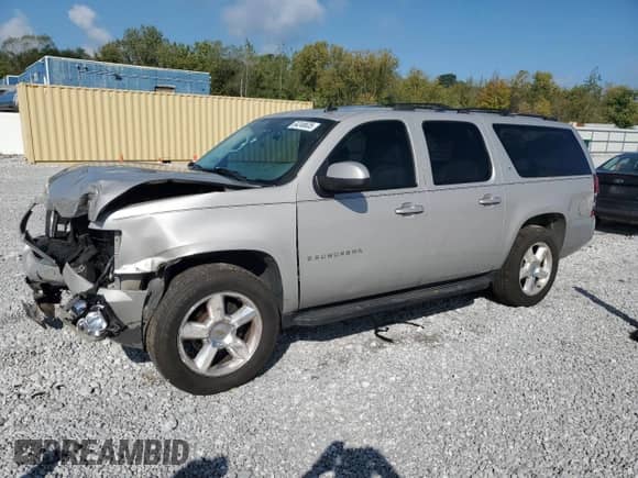 2007 Chevrolet Suburban LTZ z VIN 1GNFK16327J236608, wystawiony jako Copart lot #84248635 z przebiegiem 178 917 mil mil oraz Szkoda całkowita • Salvage title. Historia ofert i sprzedaży dostępna na DreamBid. Obrazek 1.