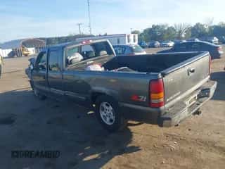 2000 Chevrolet Silverado 1500 LT with VIN 1GCEK19T3YE209282, listed as a IAAI auction lot 43337988 with 143,209 mi miles and . Bid and sale history available at DreamBid. Image 3.