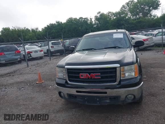 2010 GMC Sierra 1500 SLT with VIN 3GTRKWE21AG254943, listed as a IAAI auction lot 42966135 with 30,690 mi miles and . Bid and sale history available at DreamBid. Image 12.