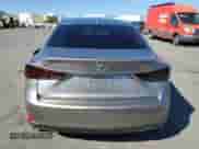 2018 Lexus IS 300 z VIN JTHBA1D21J5063439, wystawiony jako Copart lot #85137575 z przebiegiem 182 939 mil mil oraz Szkoda całkowita • Salvage title. Historia ofert i sprzedaży dostępna na DreamBid. Obrazek 6.