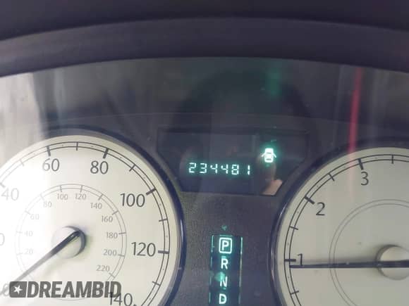 2005 Chrysler 300 300 z VIN 2C3JA43R05H645225, wystawiony jako IAAI lot #42354847 z przebiegiem 234 481 mil mil oraz . Historia ofert i sprzedaży dostępna na DreamBid. Obrazek 15.