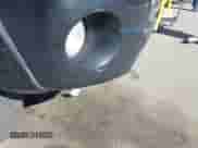 2007 Toyota Tacoma PreRunner z VIN 3TMKU72N57M012120, wystawiony jako IAAI lot #43486774 z przebiegiem 239 627 mil mil oraz . Historia ofert i sprzedaży dostępna na DreamBid. Obrazek 6.