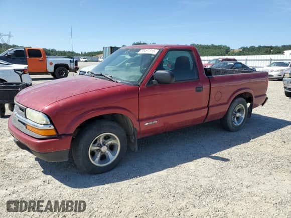 2003 Chevrolet S-10 with VIN 1GCCS14H238269510, listed as a Copart auction lot 55497315 with 138,203 mi miles and Salvage title. Bid and sale history available at DreamBid. Image 1.