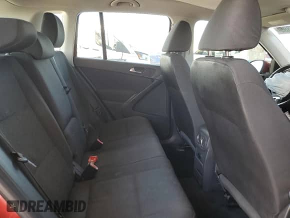 2014 Volkswagen Tiguan SE с VIN WVGAV3AXXEW050603, выставлен на аукционе Copart как лот 71285385 с пробегом 88 546 миль миль и Чистый • Clean title. История ставок и продаж доступна на DreamBid. Изображение 11.