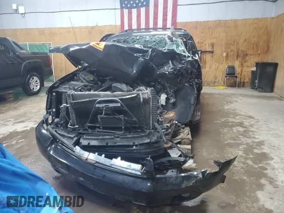 2013 Chevrolet Avalanche LT with VIN 3GNTKFE77DG289421, listed as a Copart auction lot 68448485 with Not provided miles and Clean title. Bid and sale history available at DreamBid. Image 5.