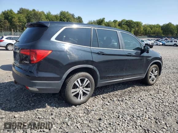 2017 Honda Pilot EX with VIN 5FNYF6H39HB013569, listed as a Copart auction lot 71841185 with 200,737 mi miles and Clean title. Bid and sale history available at DreamBid. Image 3.