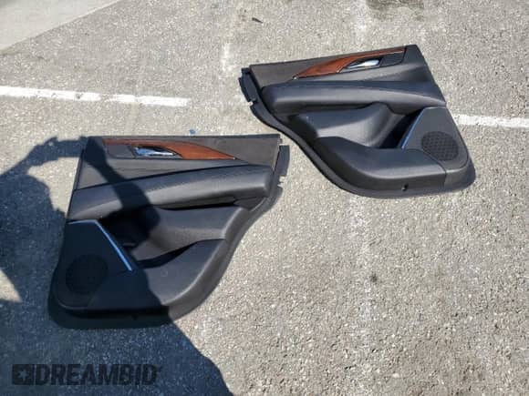 2017 Cadillac Escalade Luxury with VIN 1GYS3BKJ8HR160467, listed as a Copart auction lot 48958105 with 133,108 mi miles and Salvage title. Bid and sale history available at DreamBid. Image 13.