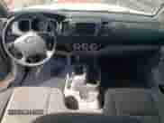 2009 Toyota Tacoma с VIN 5TENX22N19Z652466, выставлен на аукционе Copart как лот 84808965 с пробегом 222 087 миль миль и Списание • Salvage title. История ставок и продаж доступна на DreamBid. Изображение 8.