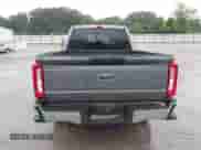 2024 Ford F-250 XL z VIN 1FT7W2BT2REE01002, wystawiony jako IAAI lot #43105733 z przebiegiem 62 496 mil mil oraz . Historia ofert i sprzedaży dostępna na DreamBid. Obrazek 17.