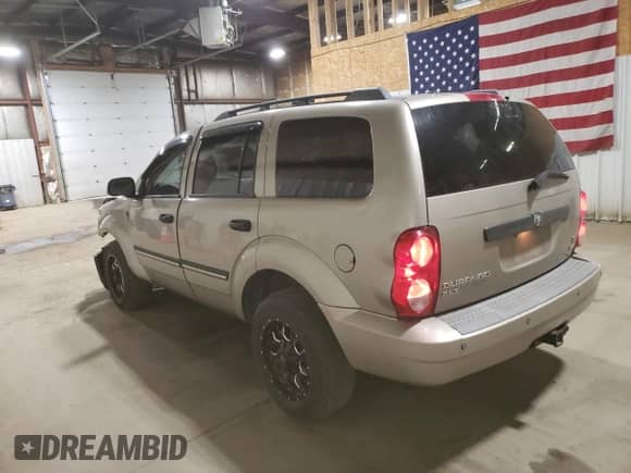 2008 Dodge Durango SLT with VIN 1D8HB48N18F141707, listed as a Copart auction lot 59990705 with 188,147 mi miles and Salvage title. Bid and sale history available at DreamBid. Image 2.