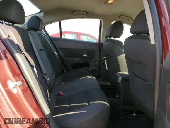 2016 Chevrolet Cruze LT z VIN 1G1PE5SB3G7108165, wystawiony jako Copart lot #84599915 z przebiegiem 198 089 mil mil oraz Czysty tytuł • Clean title. Historia ofert i sprzedaży dostępna na DreamBid. Obrazek 10.