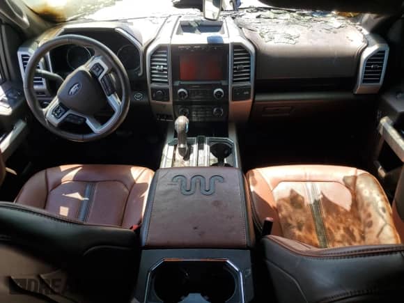 2019 Ford F-150 XL z VIN 1FTFW1E16KFB28307, wystawiony jako Copart lot #58721875 z przebiegiem Nie podano mil oraz Szkoda całkowita • Salvage title. Historia ofert i sprzedaży dostępna na DreamBid. Obrazek 8.