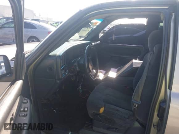 2002 Chevrolet Silverado 1500 LS с VIN 2GCEC19V021244756, выставлен на аукционе IAAI как лот 42336411 с пробегом 192 041 миль миль и . История ставок и продаж доступна на DreamBid. Изображение 5.