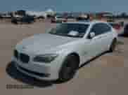 2012 BMW 7 Series 750Li с VIN WBAKB8C50CC964459, выставлен на аукционе IAAI как лот 43021801 с пробегом 82 938 миль миль и . История ставок и продаж доступна на DreamBid. Изображение 2.