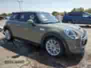 2019 MINI Hardtop Cooper S with VIN WMWXP7C53K2A51753, listed as a Copart auction lot 66675945 with 28,156 mi miles and Salvage title. Bid and sale history available at DreamBid. Image 4.