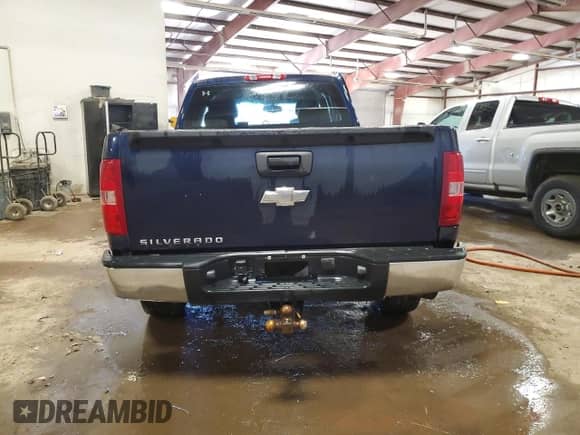 2009 Chevrolet Silverado 1500 LS z VIN 1GCEK19C19Z164594, wystawiony jako Copart lot #48906975 z przebiegiem Nie podano mil oraz Czysty tytuł • Clean title. Historia ofert i sprzedaży dostępna na DreamBid. Obrazek 6.