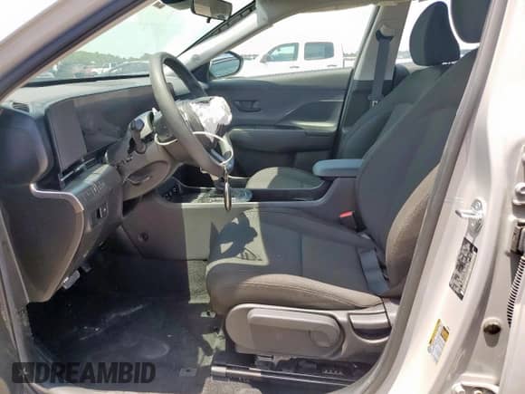 2024 Hyundai Kona SE с VIN KM8HA3AB6RU040862, выставлен на аукционе Copart как лот 58182515 с пробегом 6 498 миль миль и Списание • Salvage title. История ставок и продаж доступна на DreamBid. Изображение 7.