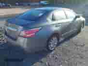 2015 Nissan Altima S z VIN 1N4AL3AP3FN396810, wystawiony jako IAAI lot #43419425 z przebiegiem 75 585 mil mil oraz . Historia ofert i sprzedaży dostępna na DreamBid. Obrazek 4.