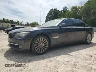 2009 BMW 7 Series 750Li with VIN WBAKB83569CY61524, listed as a Copart auction lot 70528775 with 190,183 mi miles and Clean title. Bid and sale history available at DreamBid. Image 1.