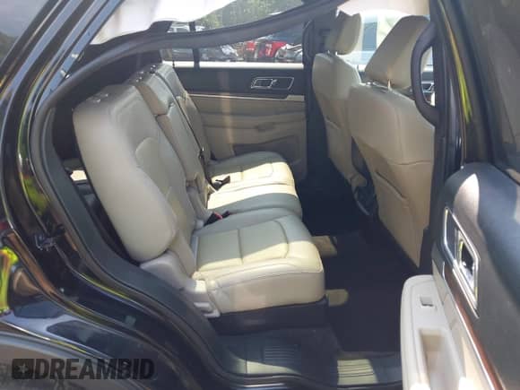 2018 Ford Explorer Limited с VIN 1FM5K8F87JGA82373, выставлен на аукционе IAAI как лот 42866025 с пробегом 75 890 миль миль и . История ставок и продаж доступна на DreamBid. Изображение 8.